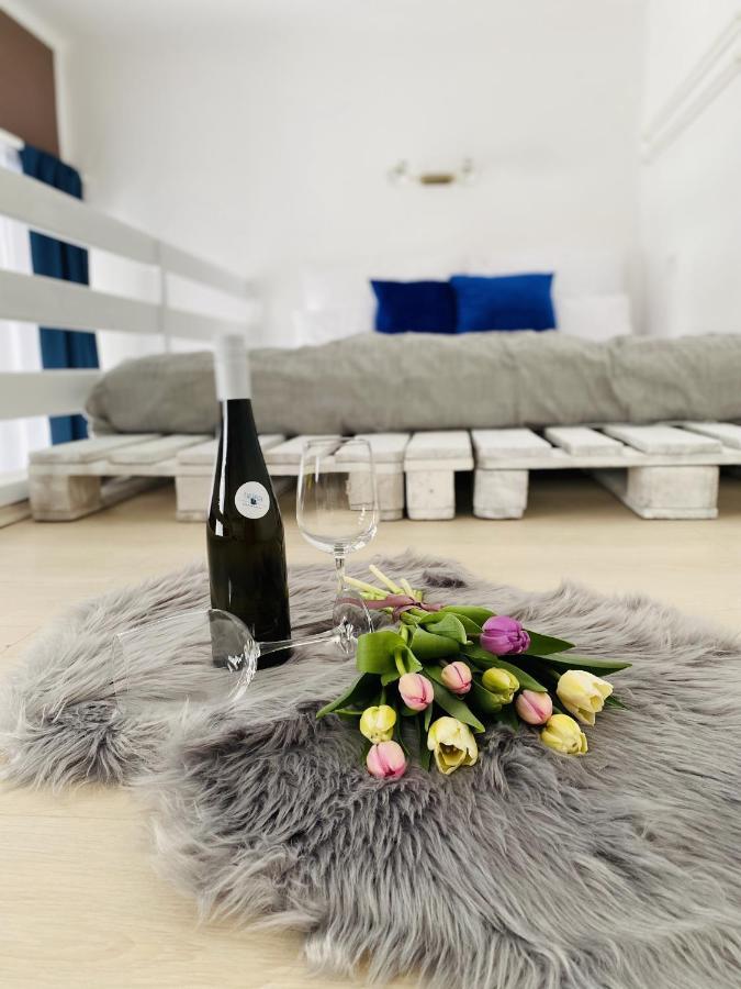 Urania Apartmanhaz Έγκερ Εξωτερικό φωτογραφία