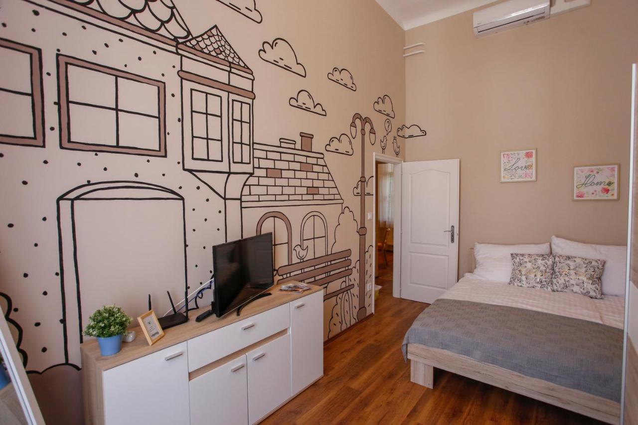 Urania Apartmanhaz Έγκερ Εξωτερικό φωτογραφία