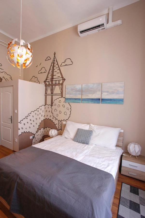 Urania Apartmanhaz Έγκερ Εξωτερικό φωτογραφία