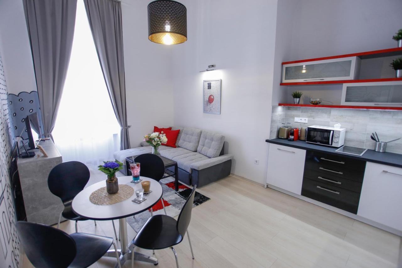 Urania Apartmanhaz Έγκερ Εξωτερικό φωτογραφία