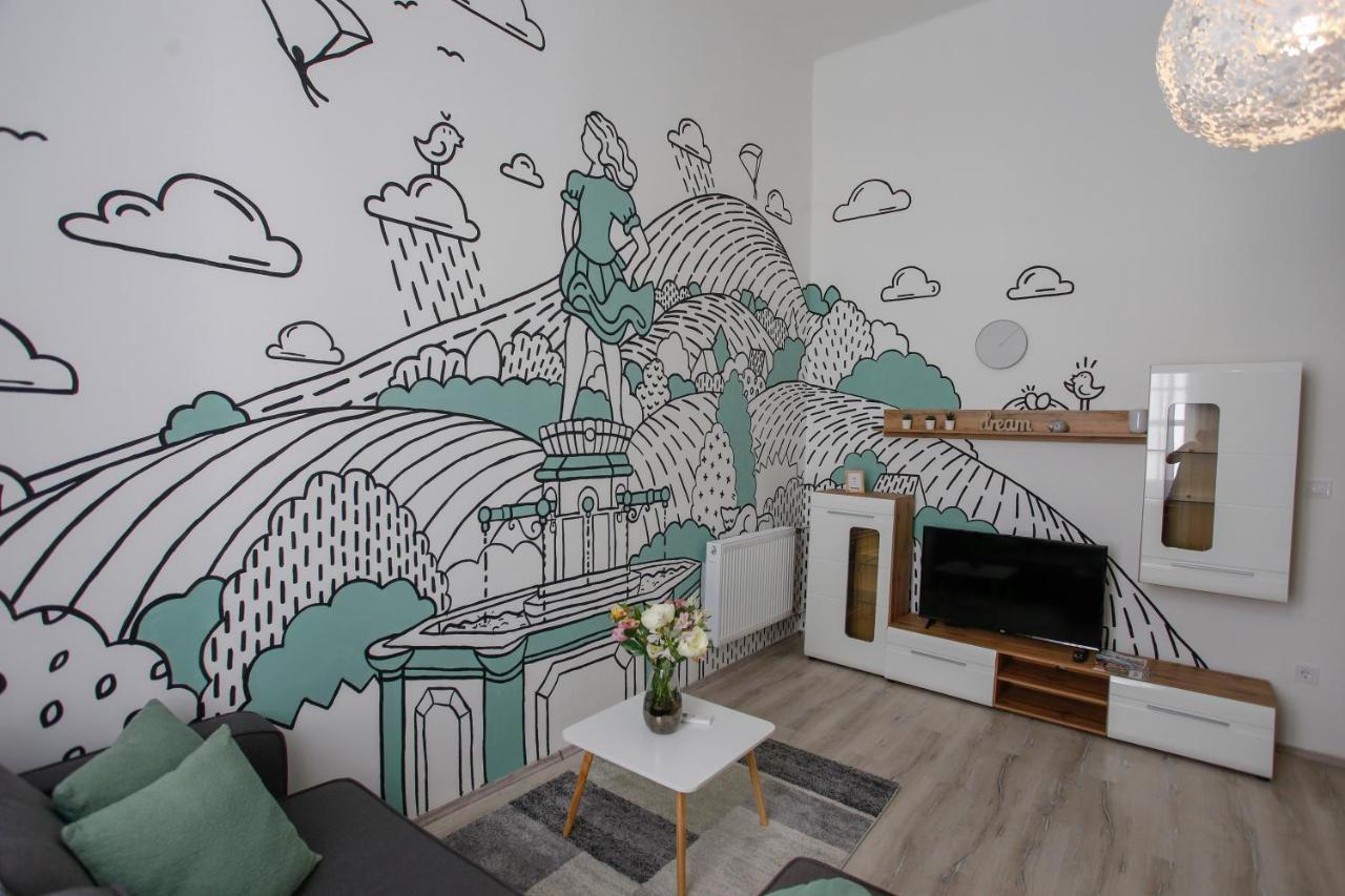 Urania Apartmanhaz Έγκερ Εξωτερικό φωτογραφία